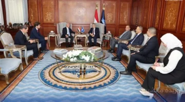 شراكة مصرية إيطالية.. توقيع عقد لتصنيع أسطول قاطرات جديد لصالح قناة السويس 1